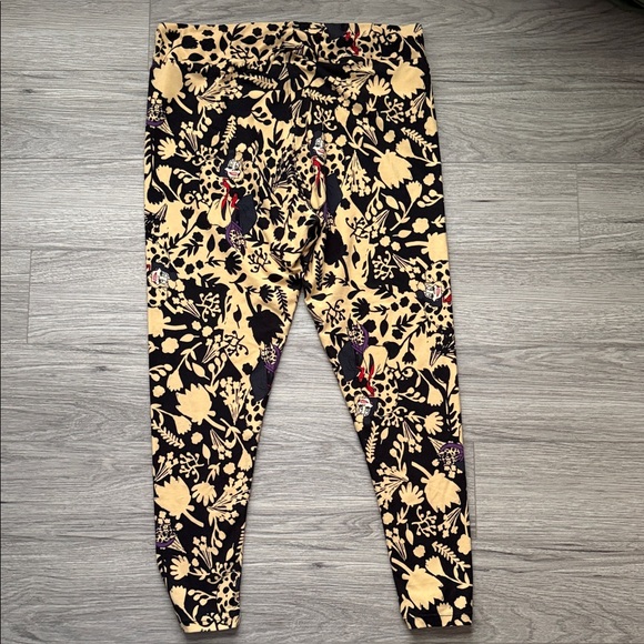 LuLaRoe Black and Cream Cruella De Vil Pattern Leggings - Picture 7 of 7